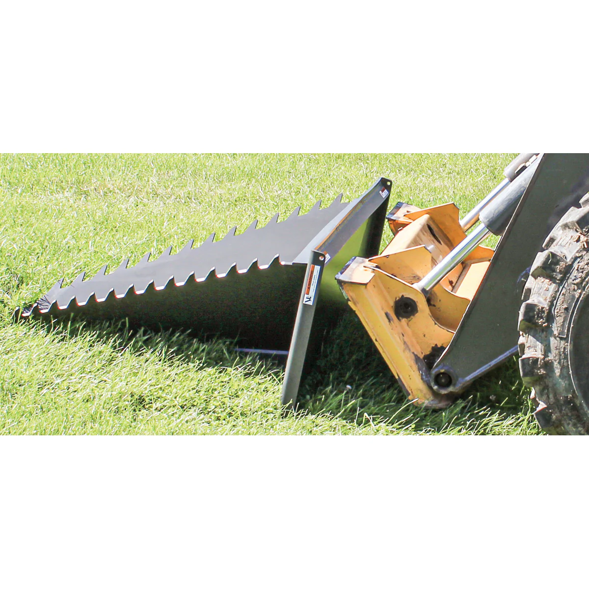 Grey Wolf™ Skid Steer Stump Bucket (1062) - Image 4