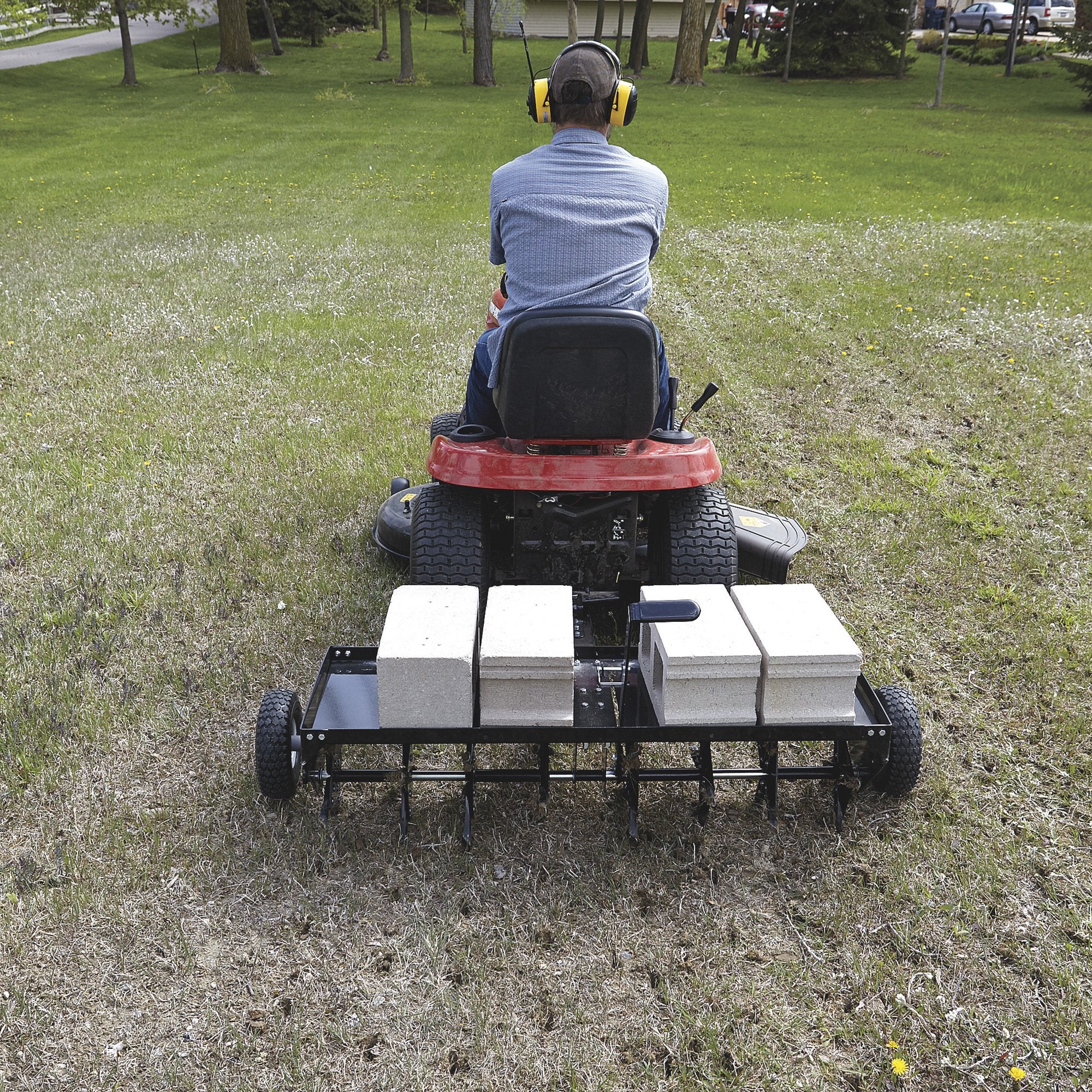 Strongway® Tow Behind Plug Lawn Aerator 48 In. 32 Coring Plugs (49167) - Image 14