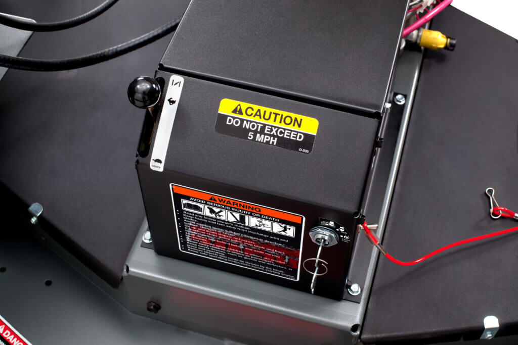 Swisher 60 Inch Fast Finish Cut Pull Behind Mower Electric Start (FC14560CPKA) - Image 4
